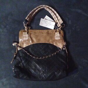 New shoulder bag unknown brand